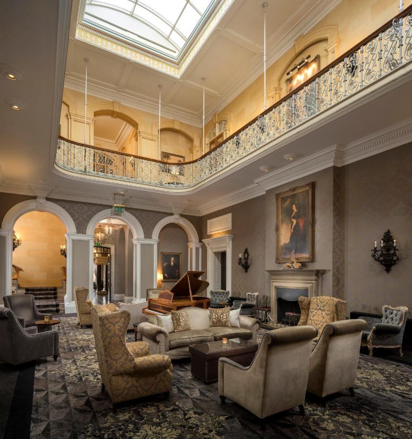 Oulton Hall Hotel, Spa & Golf Resort Leeds  Exteriör bild