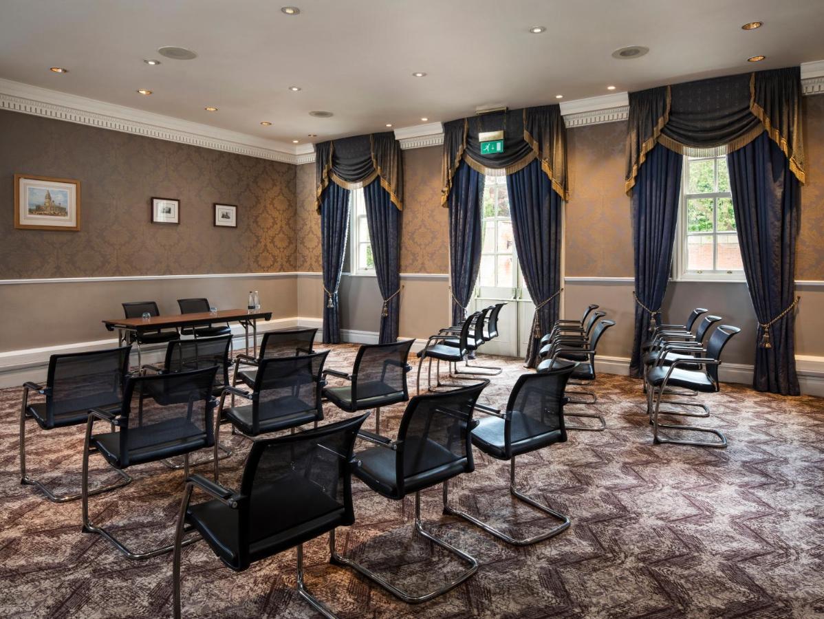 Oulton Hall Hotel, Spa & Golf Resort Leeds  Exteriör bild
