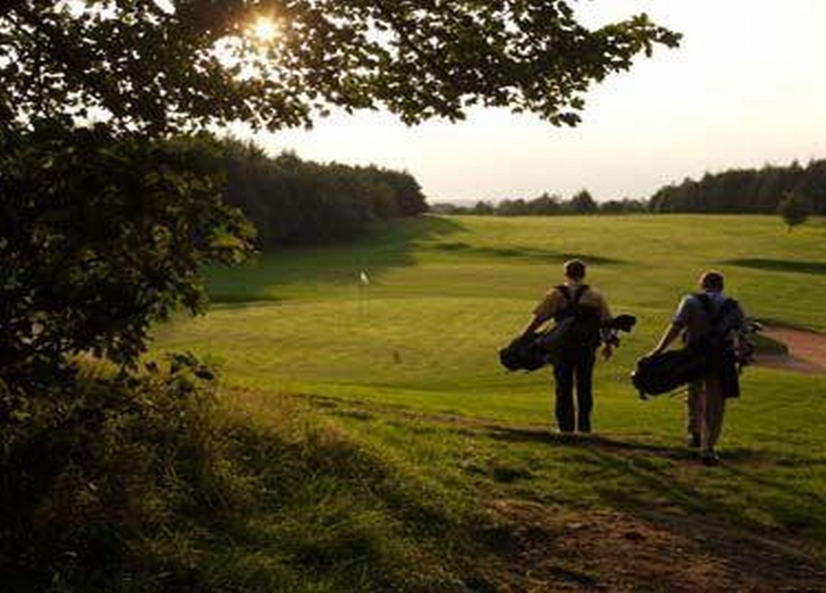 Oulton Hall Hotel, Spa & Golf Resort Leeds  Exteriör bild