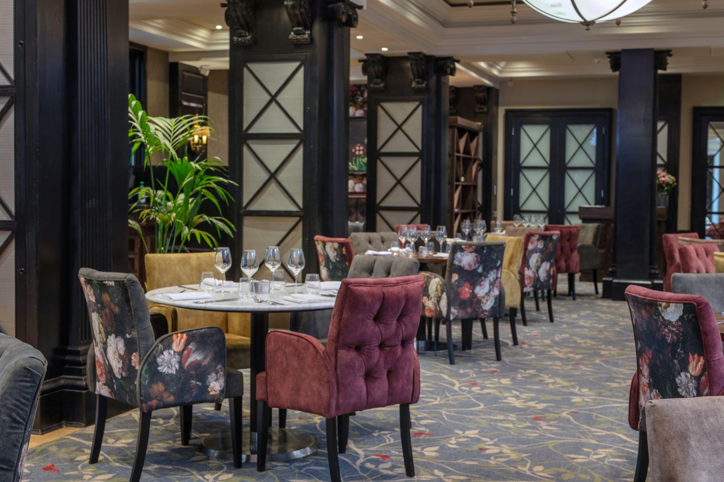 Oulton Hall Hotel, Spa & Golf Resort Leeds  Exteriör bild