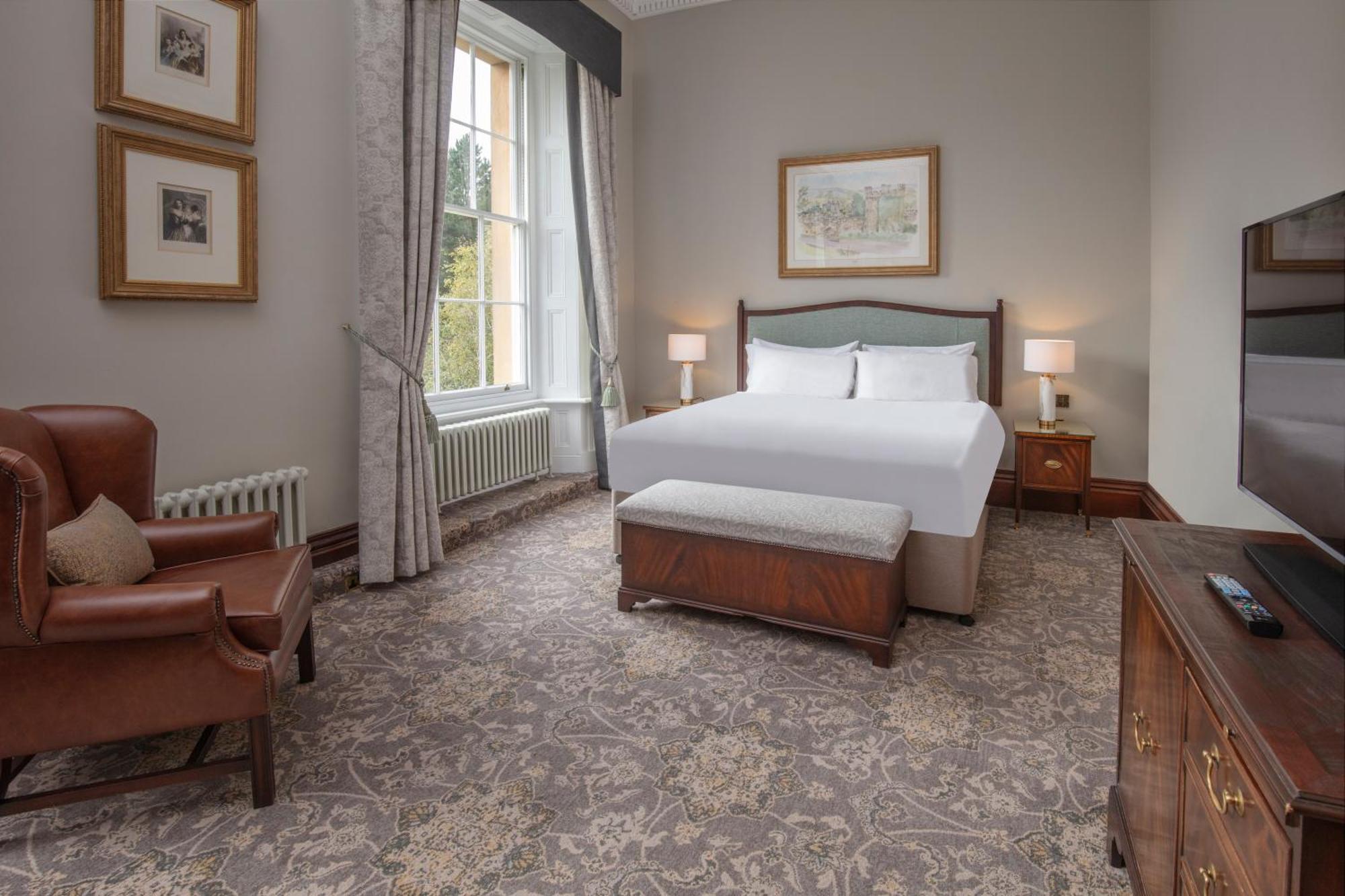 Oulton Hall Hotel, Spa & Golf Resort Leeds  Exteriör bild